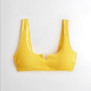 NWT Hollister Notch-front Scoop Bikini Top